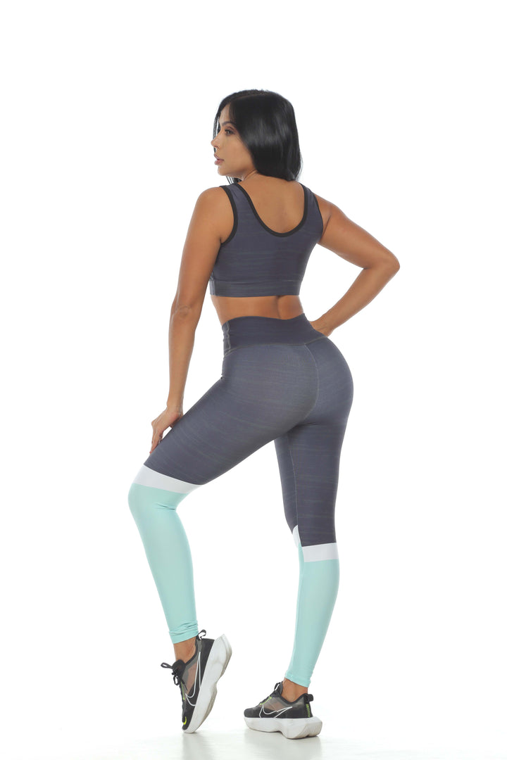 Vazzic Ropa Deportiva para mujer que practican yoga o van al gimnasio | Conjunto deportivo | Leggins | Licras | Tops | Biker | Short | enterizo | Medellín - Colombia