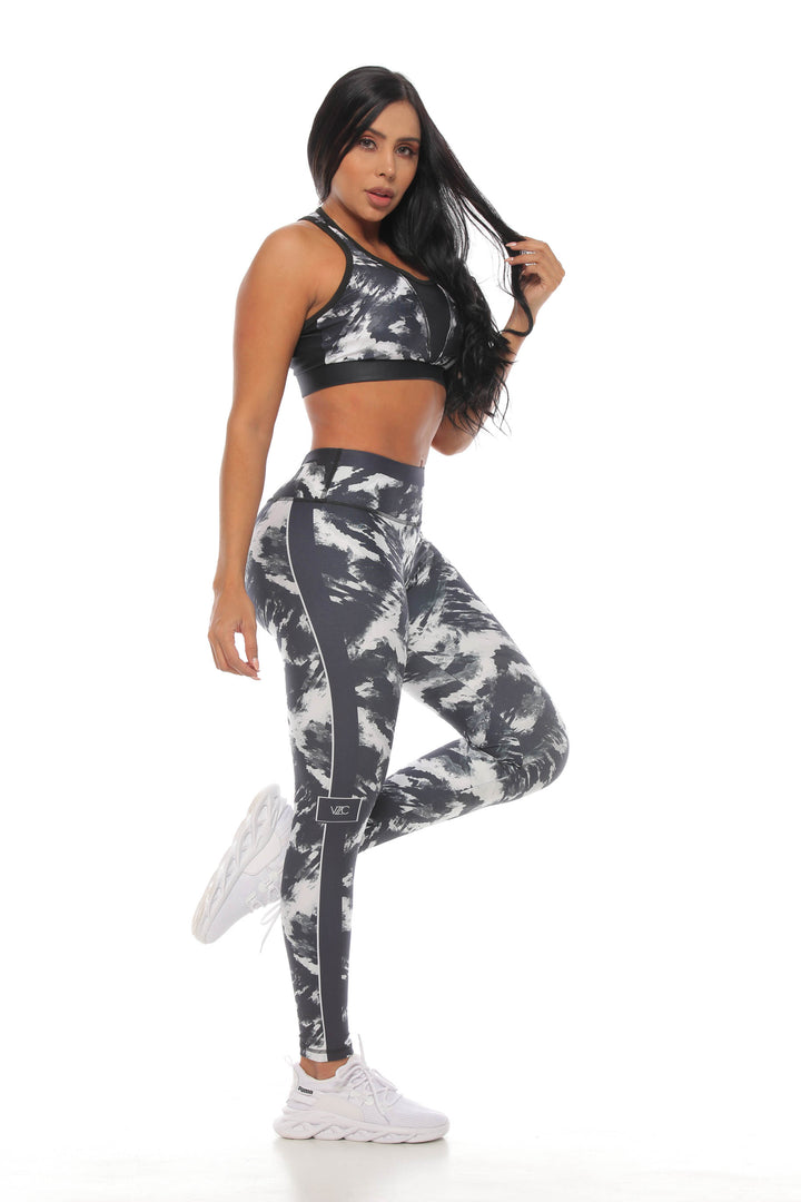 Vazzic Ropa Deportiva para mujer que practican yoga o van al gimnasio | Conjunto deportivo | Leggins | Licras | Tops | Biker | Short | enterizo | Medellín - Colombia