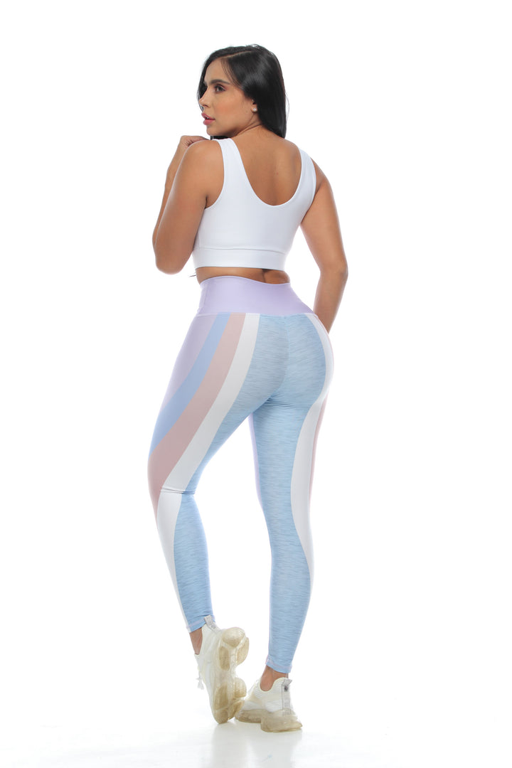Vazzic Ropa Deportiva para mujer que practican yoga o van al gimnasio | Conjunto deportivo | Leggins | Licras | Tops | Biker | Short | Medellín - Colombia